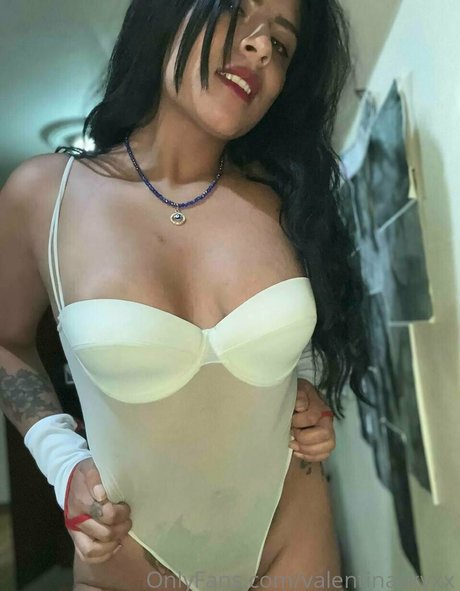 valentinaskyxx sexy actress image