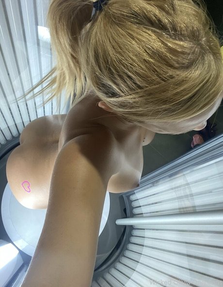 wickedolivia art model archive