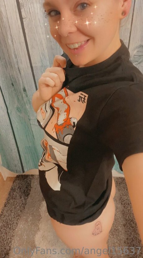 angel15637 exclusive model picture