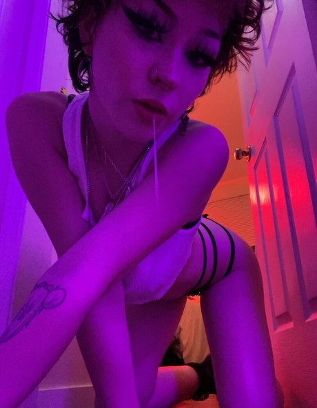 worldofbrats model exclusive image