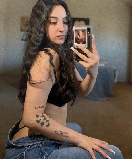 Anneiise hot star galleries