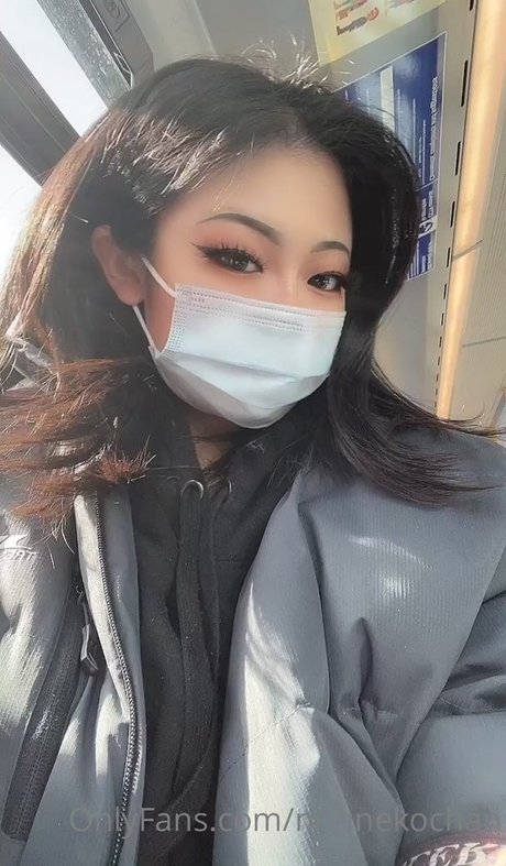 Nnnnekochan perfect model image