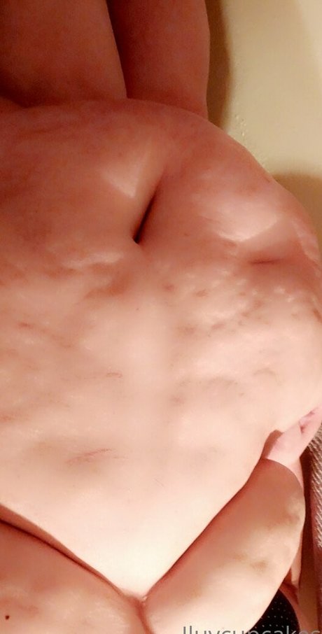 iluvcupcakes erotic star photos