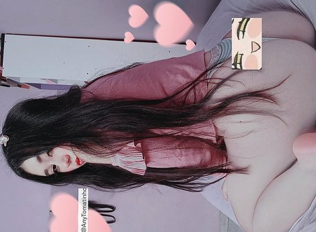 anyTomatinho beautiful model photos