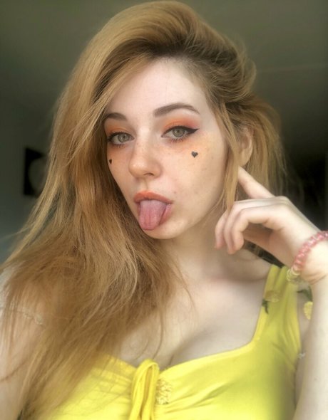 Dampptowel nudes model archive