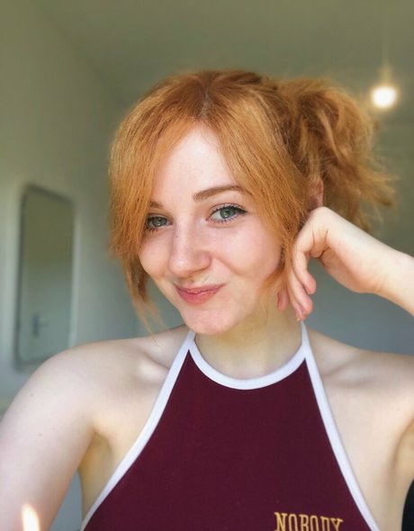 Dampptowel exclusive pornstar img