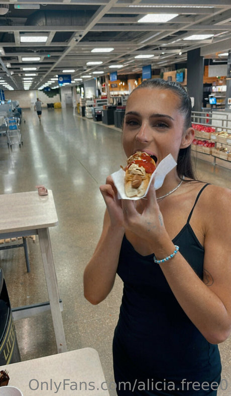 alicia freee0 pretty actress images