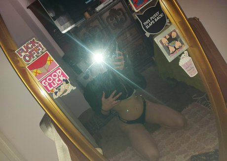 acgini hot actress pictures