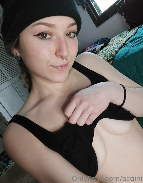 acgini sex actress picture