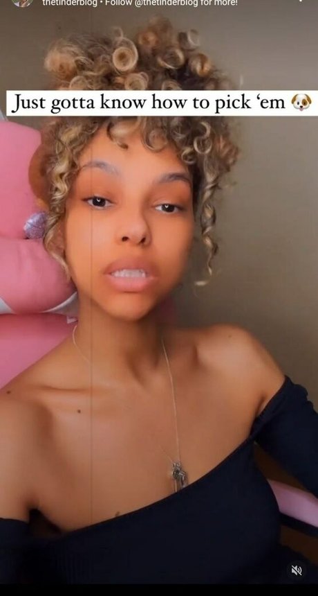 Julya Antoinette nudes model picture