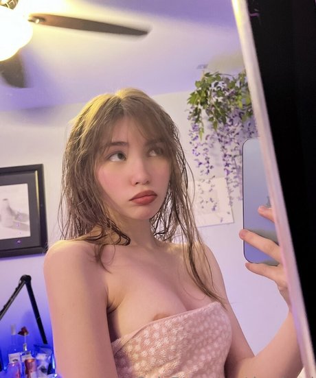 Dumbuni hot actress picture