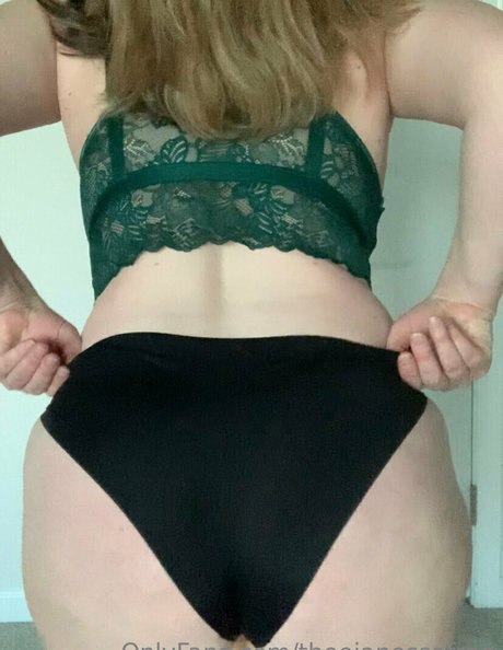 theejanessafree star nice pic