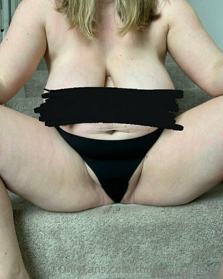 theejanessafree nudes star pic