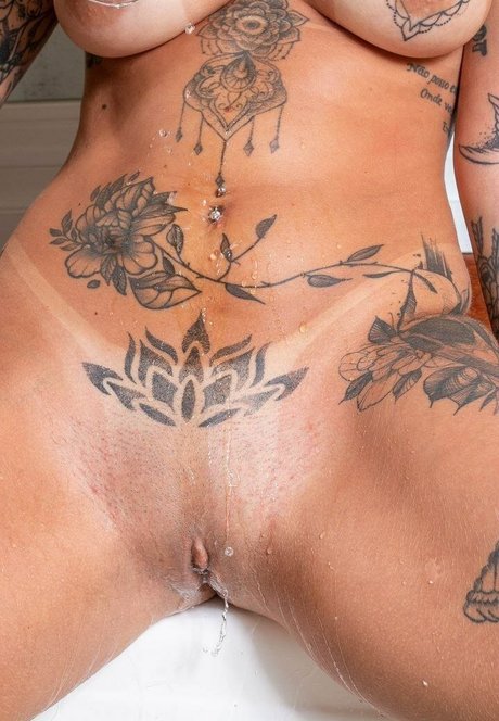 Bianca Leticia art model pictures