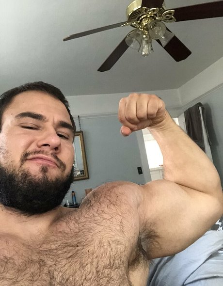 beefybull model high quality pic