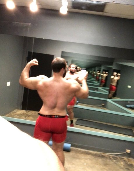 beefybull porn model pic