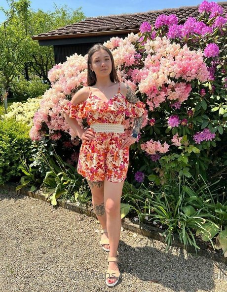 big boobs teen onlyfans naked archive