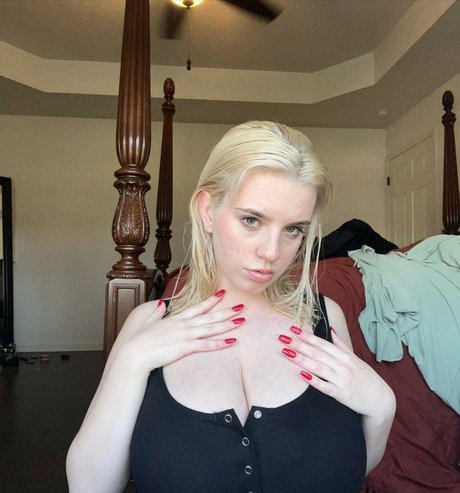 Xohalz444 exclusive actress photo