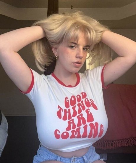 Xohalz444 adult actress pic