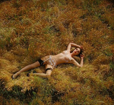 Adelaide Kane hot actress archive