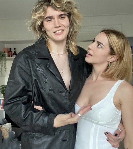 Adelaide Kane star nice archive