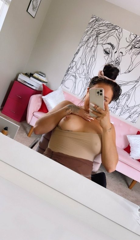 Baddy Bina nudes pornstar picture