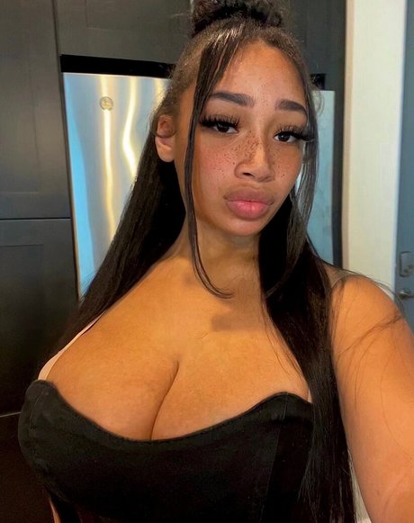 Lexxiibaebie pretty actress photos