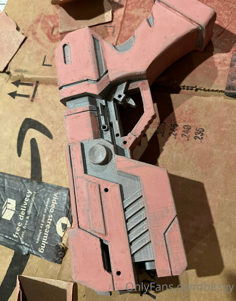 bitsyy model adult photo