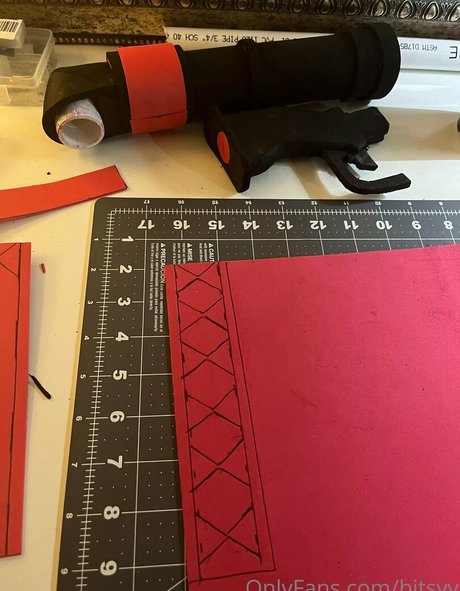 bitsyy star naked photos