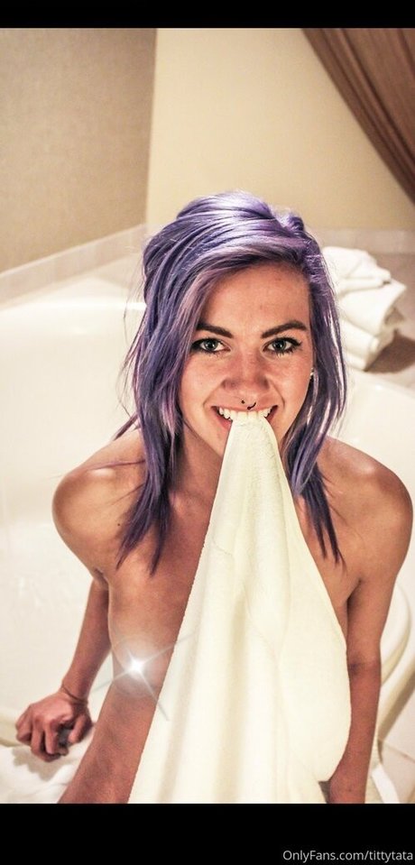 tittytata hot pornstar photos