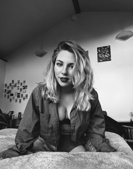 dancingkitten art model photos