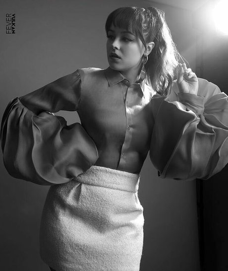 Hayley Orrantia pornstar erotic pictures