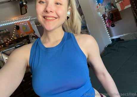 ellieraecbfree top model pics