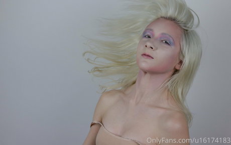 renbunni model adult pics