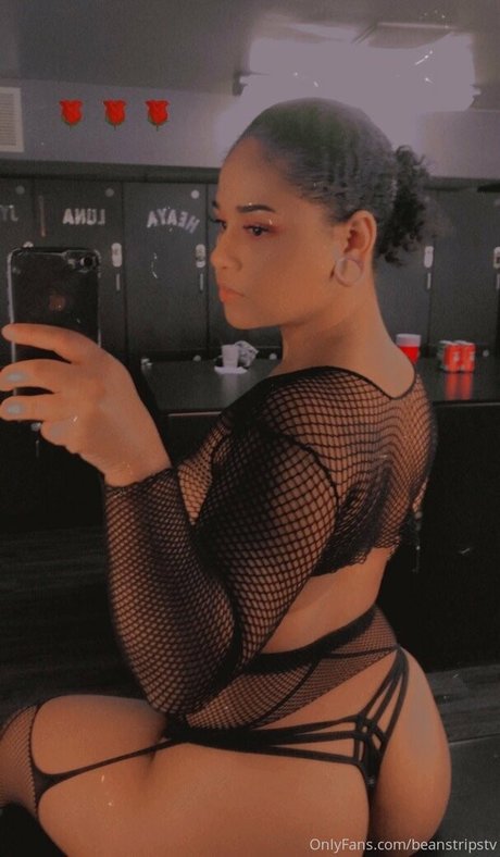 spicybeantv star naked gallery