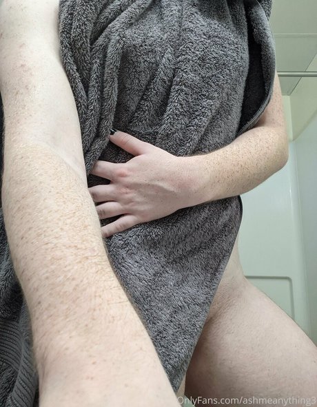 ashmeanything3 pornstar nude image
