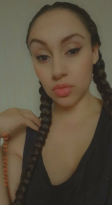 xprettyx20 model nice photos