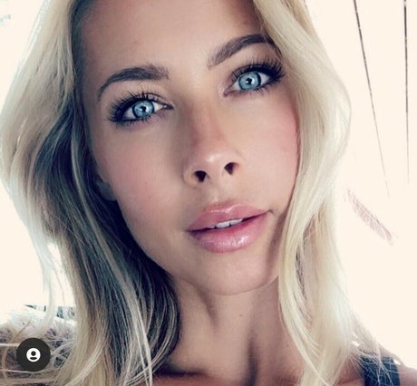 Jesse Golden pornstar high quality pics