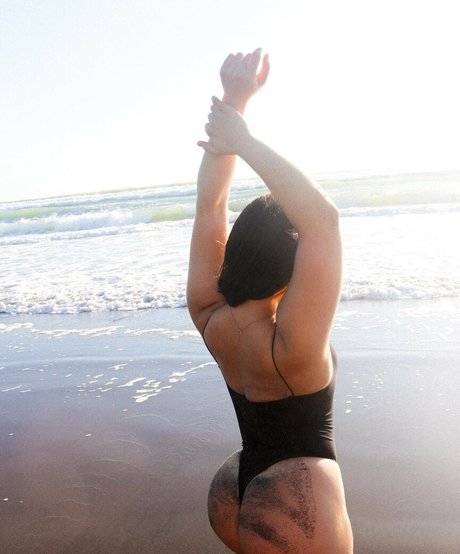 LouiseWhyyte high quality pornstar gallery