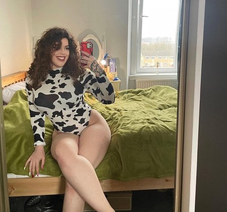 hipthrustqueen porn star picture