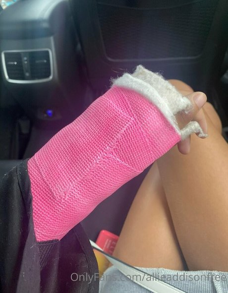 allieaddisonfree high quality model photo