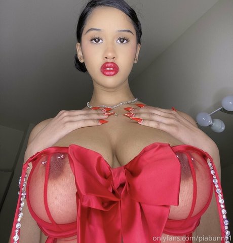 piabunny1 model sexy image