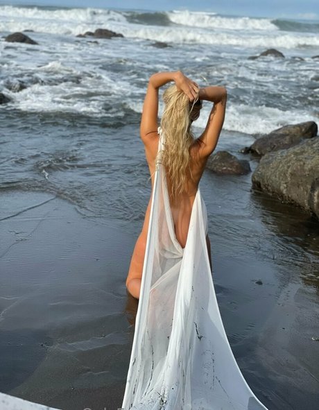 chelseawavess model sex photo