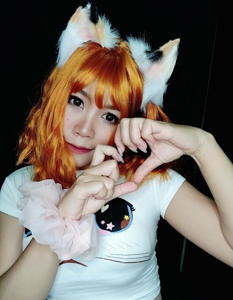 ai suru69 sexy model pics