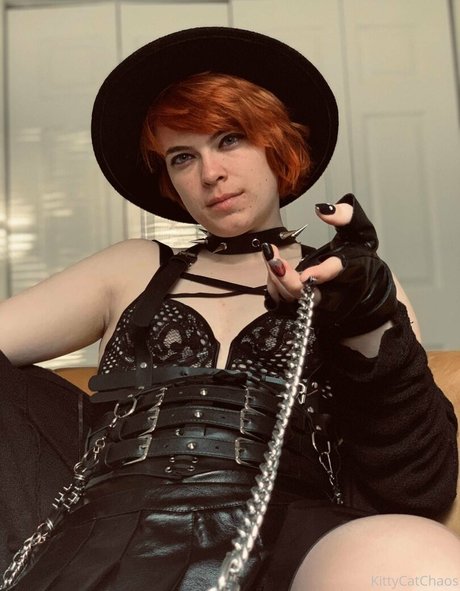 naughtylittlekitten93 nude star images