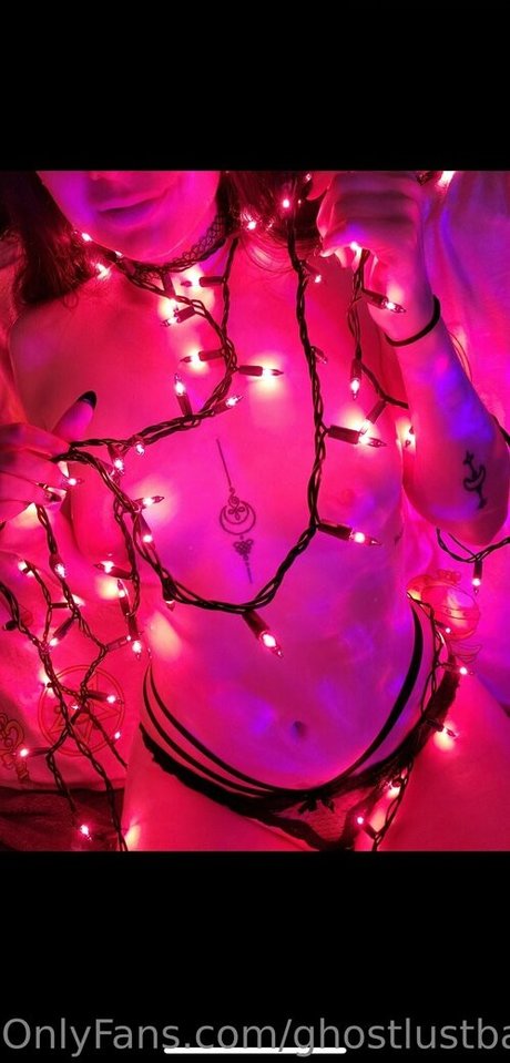 ghostlustbabydoll nice model photo