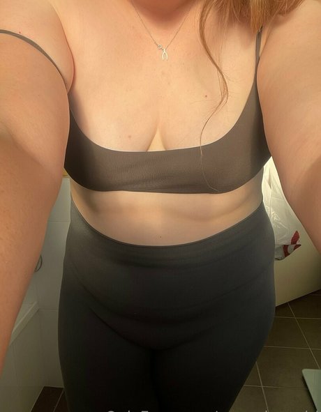 ppeachyy girl nudes actress pics