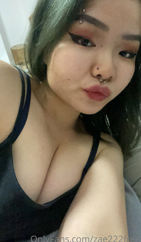 zae222free sexy model picture