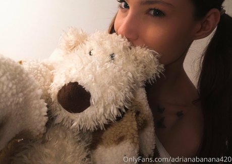 adrianabanana420 model erotic gallery