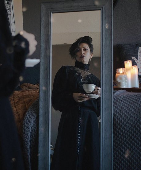 Olivia Graves star sex picture